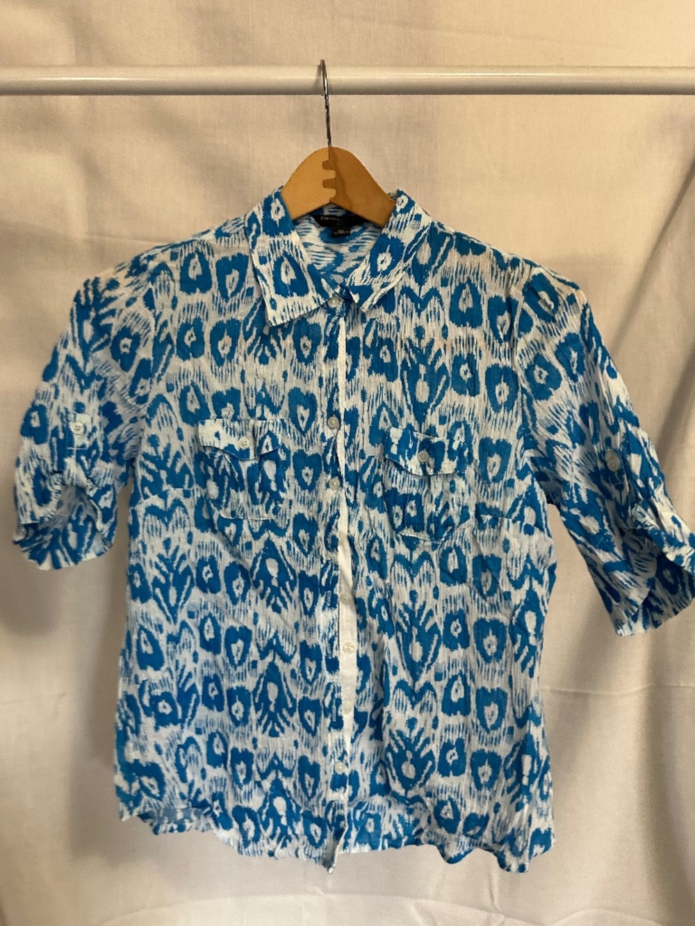 Banana Republic Petite Blue & White Ikat Print Button Front Blouse Size PM